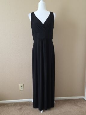 Lauren Ralph Lauren Black Jersey V-Neck Formal Maxi Dress - Size 10
